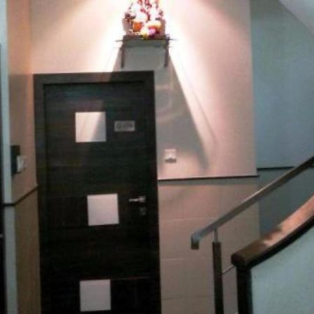Hotel Sharda Mumbai  Buitenkant foto